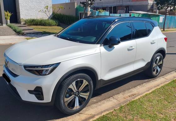 VOLVO XC40 P6 RECHARGE ELECTRIC PLUS VOLVO XC40 P6 RECHARGE ELECTRIC PLUS